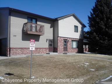 Main picture of 306 Hacker Ct