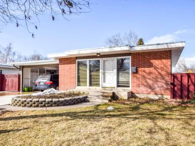 Main picture of 1487 Lynnwood Ave