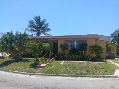 Main picture of 1702 NW 3rd St