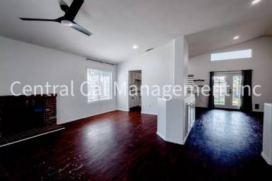Main picture of 5801 Canoe Ct