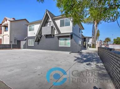 Main picture of 4661 Oregon St