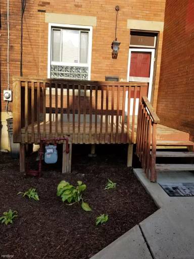 Main picture of 3304 Ward St