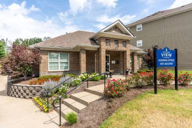 Main picture of Palomar View Apartments