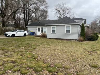 Main picture of 2066 Sinclair Ave NE