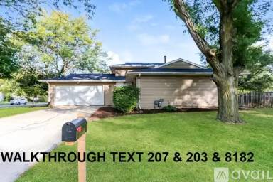 Main picture of 1029 Surrey Ct
