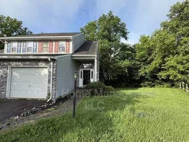 Main picture of 855 S Pearl St