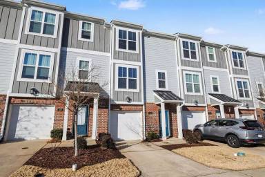 Main picture of 424 Skymont Dr