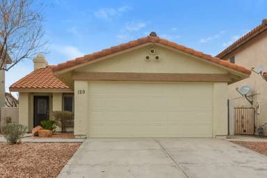 Main picture of 129 Primero Way