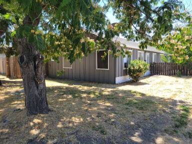 Main picture of 7701 Molinos Ave