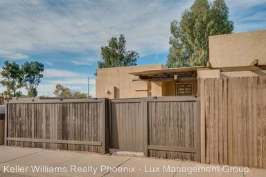 Main picture of 460 N 64th Pl