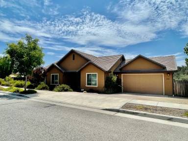 Main picture of 2018 Vista Oaks Way