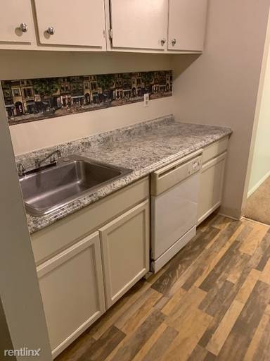 Main picture of 4101 Pine Hollow Dr