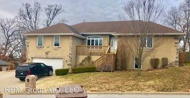 Main picture of 3057 S Suburban Ave