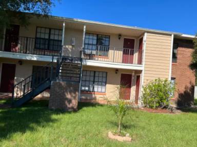 Main picture of 21027 Voyager Blvd