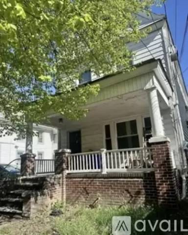 Main picture of 418 S Franklin St