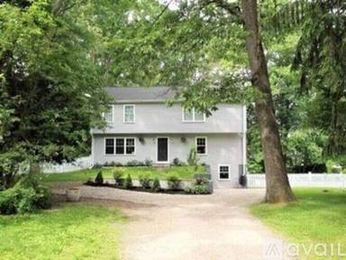 Main picture of 41 Arnold Ln