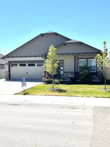 Main picture of 2411 W Yellowbell St