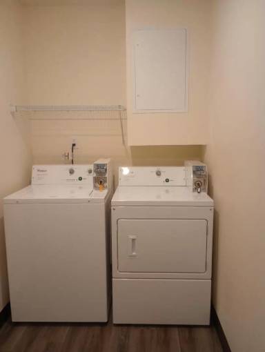 Main picture of Pine Crest Apartments