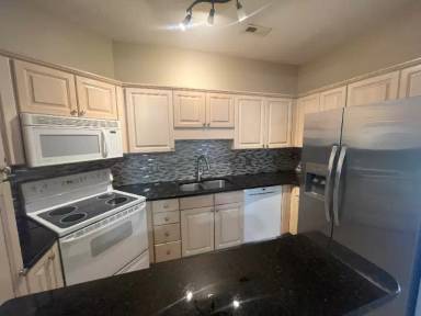Main picture of 5402 Sweetwater Blvd
