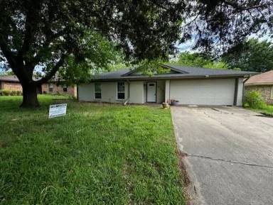 Main picture of 402 Arkansas St