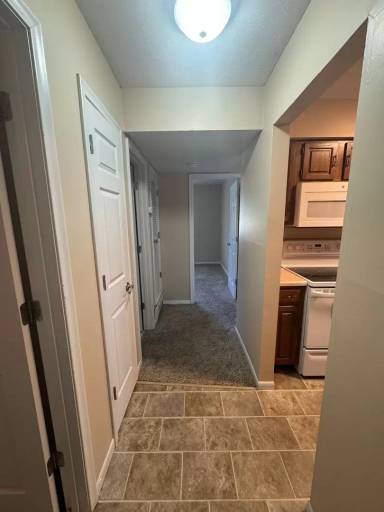 Main picture of Charter Oak I