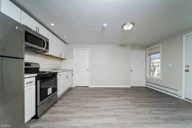 Main picture of 441 2nd St