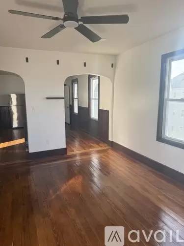 Main picture of 130 Church St