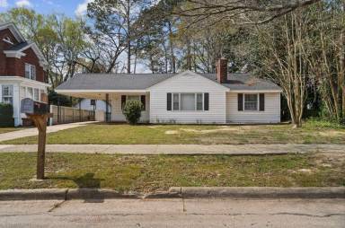 Main picture of 709 Broad St W
