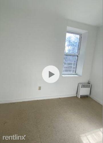 Main picture of 10902 Guy R Brewer Blvd