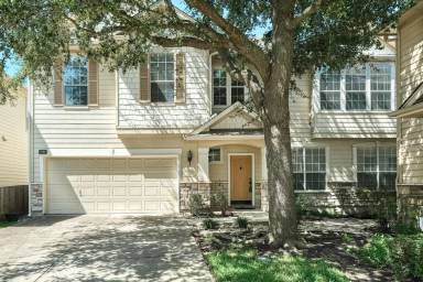 Main picture of Courtyard Homes At Cobblestone