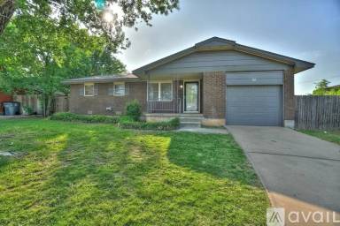 Main picture of 6419 NW Euclid Ave