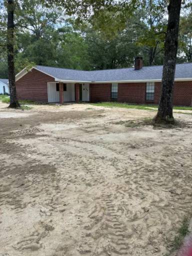 Main picture of 396 Rowland Rd