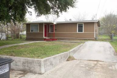Main picture of 512 S Monumental St