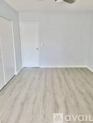 Main picture of 2429 Ecuadorian Way