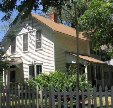 Main picture of 1705 Grove St