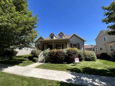 Main picture of 11723 S Grandville Ave