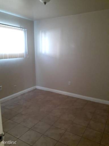 Main picture of 6005 Sheila St