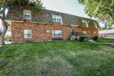 Main picture of 724 S Congress St