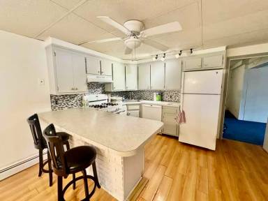 Main picture of 38 Ash St
