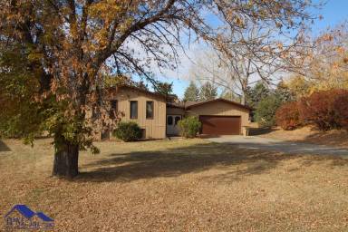 Main picture of 2208 Parkside Dr