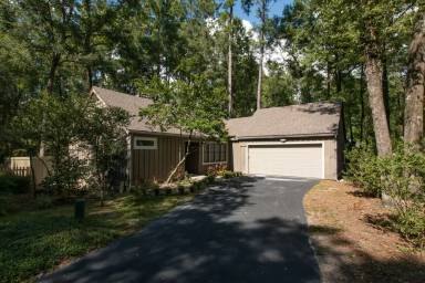 Main picture of 4535 SW 84th Dr