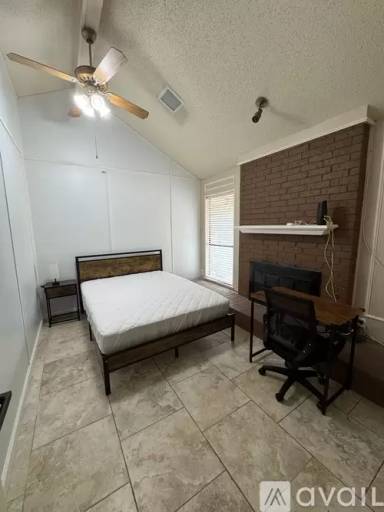 Main picture of 1521 Estrella Dr