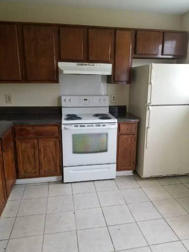 Main picture of 3410 Meadow Ct
