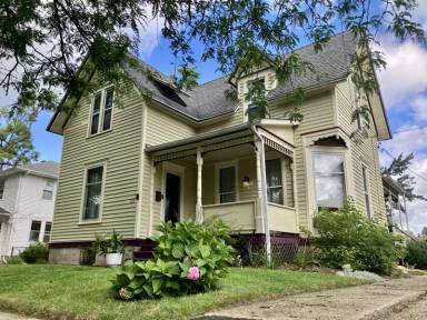 Main picture of 124 Highland St