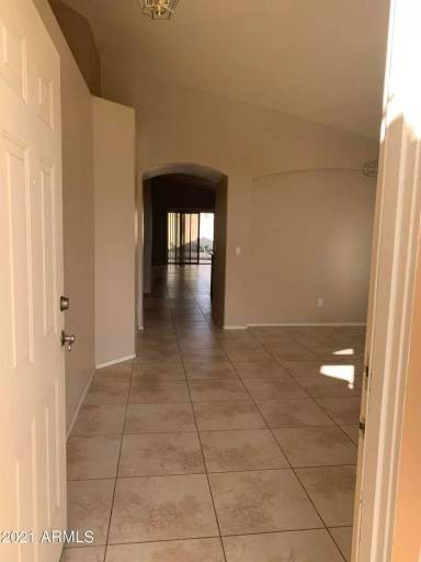Main picture of 8446 W Rue de Lamour