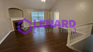 Main picture of 2406 W Colton