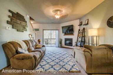 Main picture of 610 Oakbrook Pl