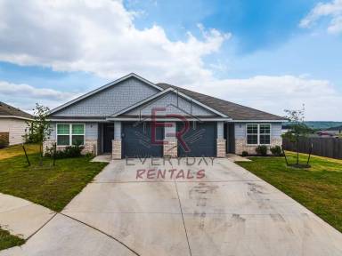 Main picture of 1226 Lexington Dr