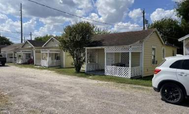 Main picture of West Point Cottages