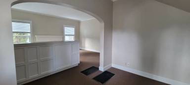 Main picture of 825 NE Evans St